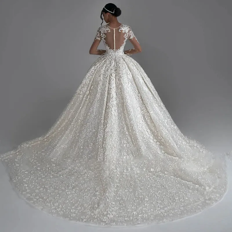 AmyLvager Classic Ball Gown Wedding Dress 2024 – Luxury Beading & Lace with Court Train