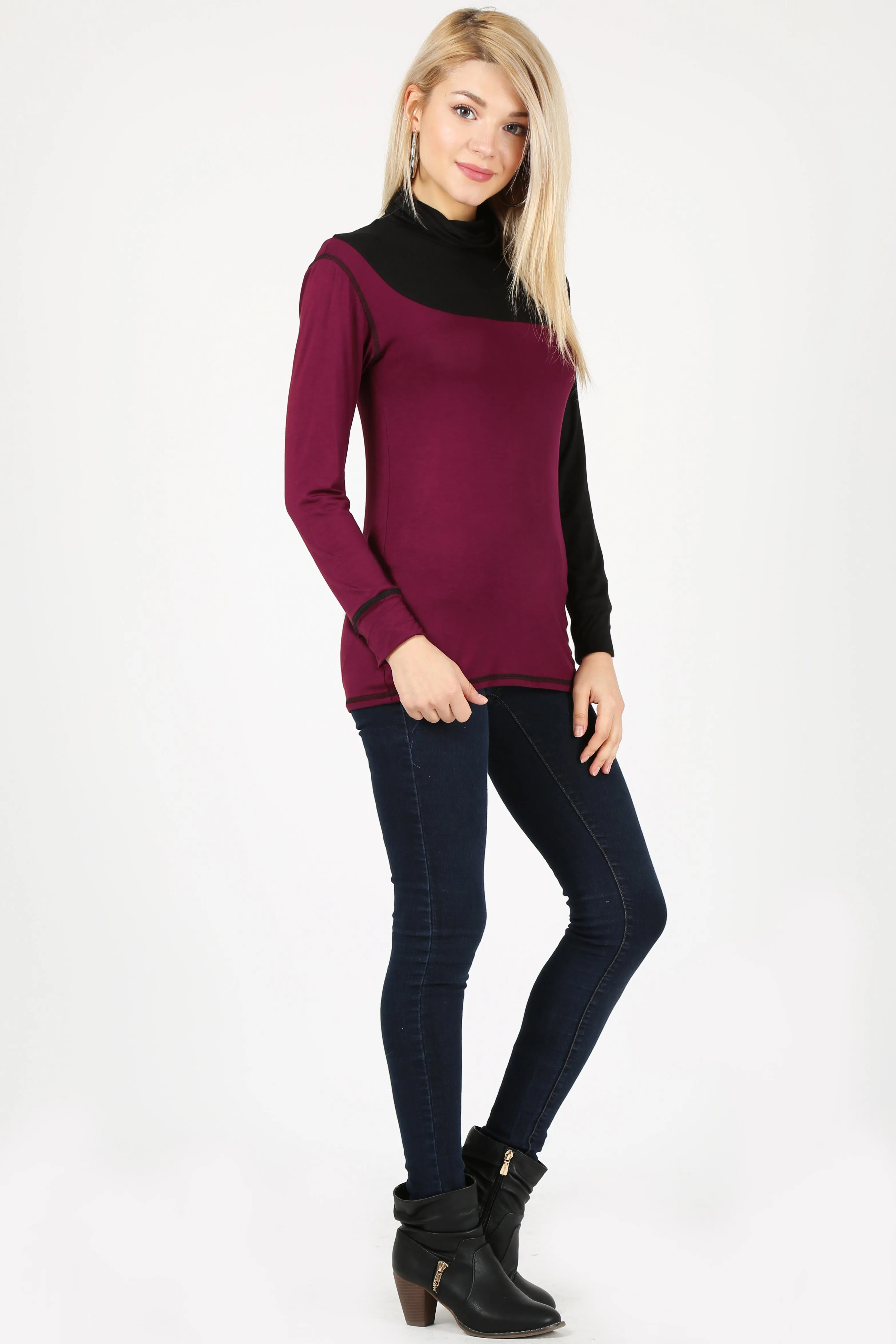 Captivate in Contrast Turtleneck