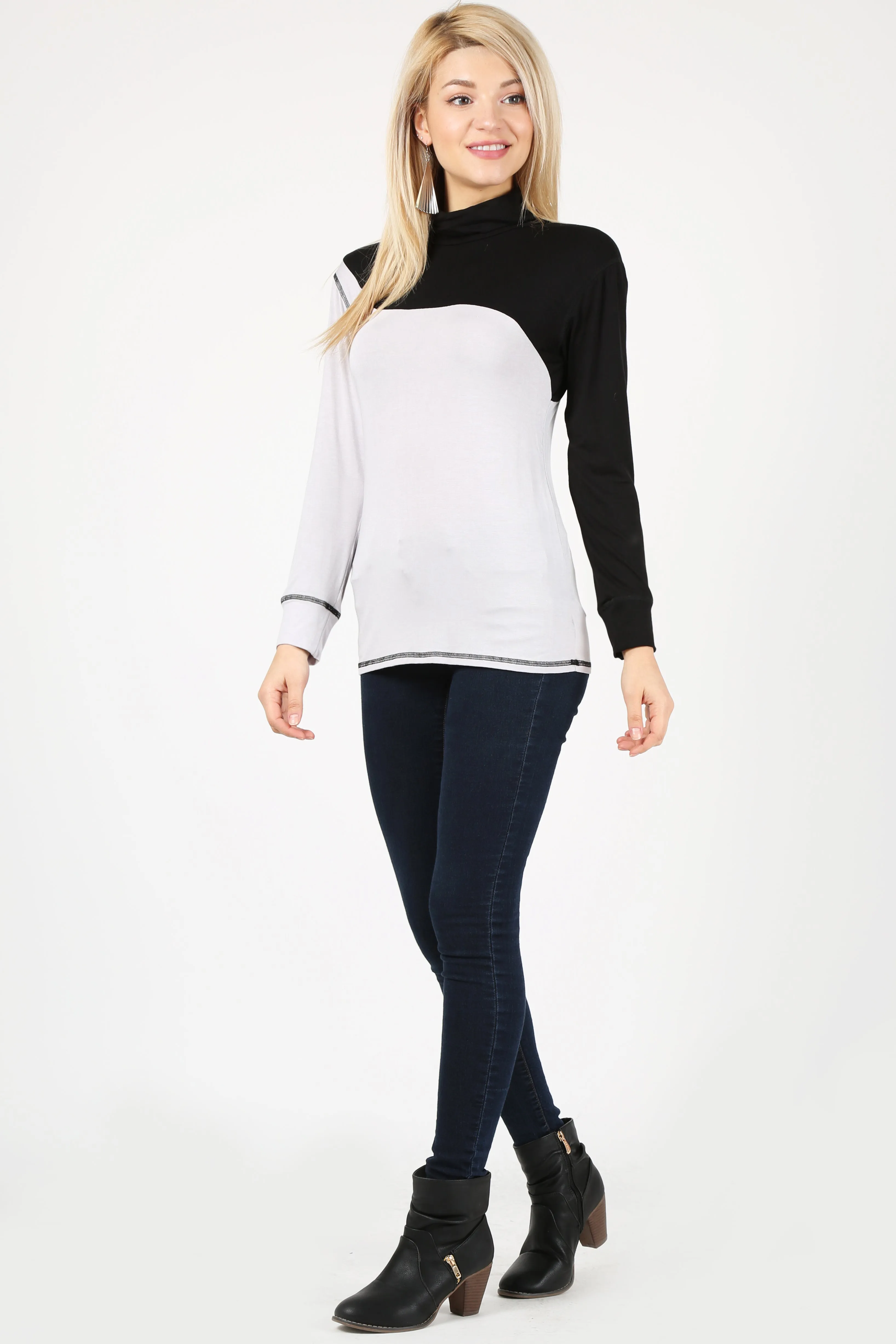 Captivate in Contrast Turtleneck