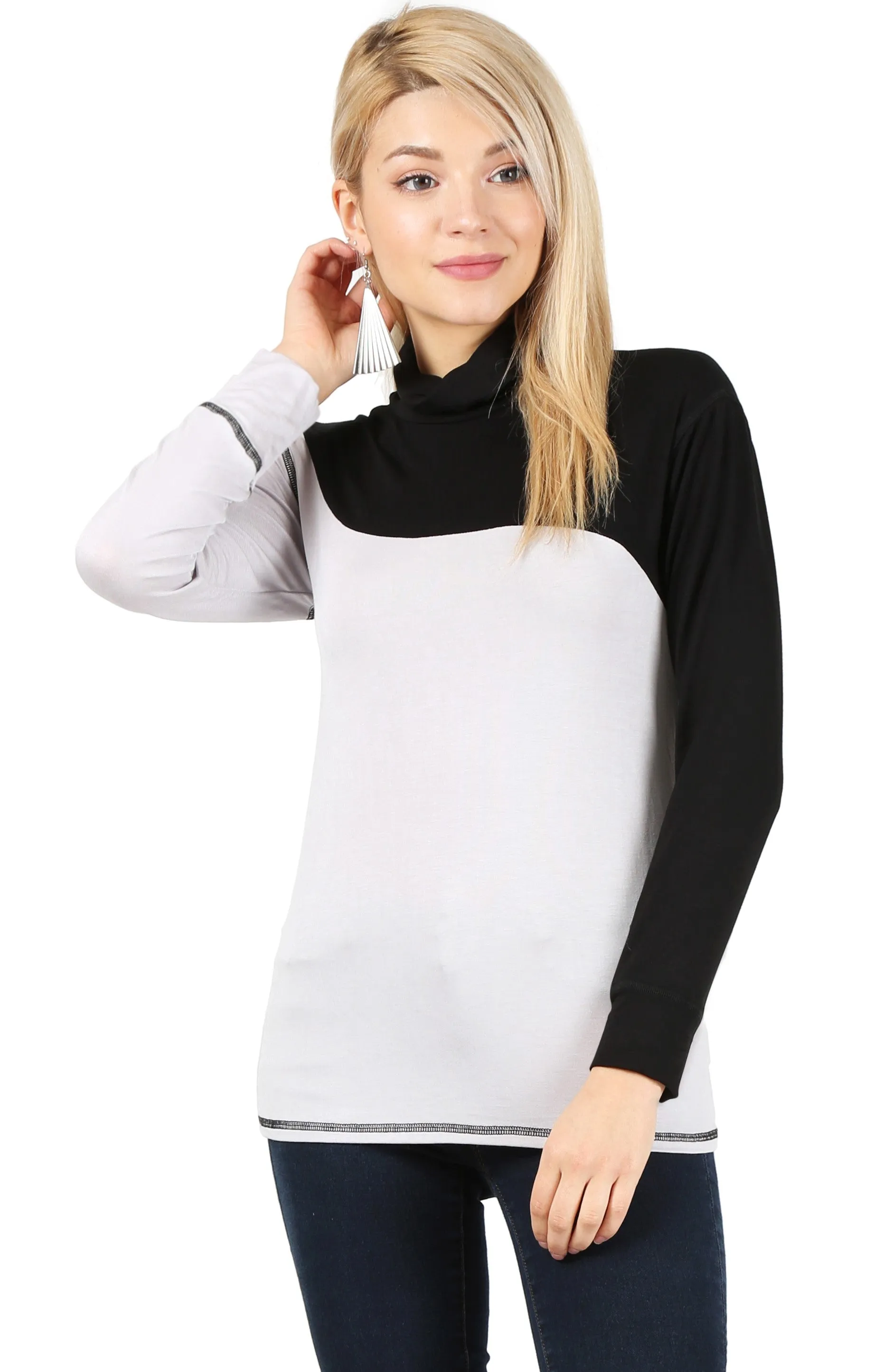 Captivate in Contrast Turtleneck