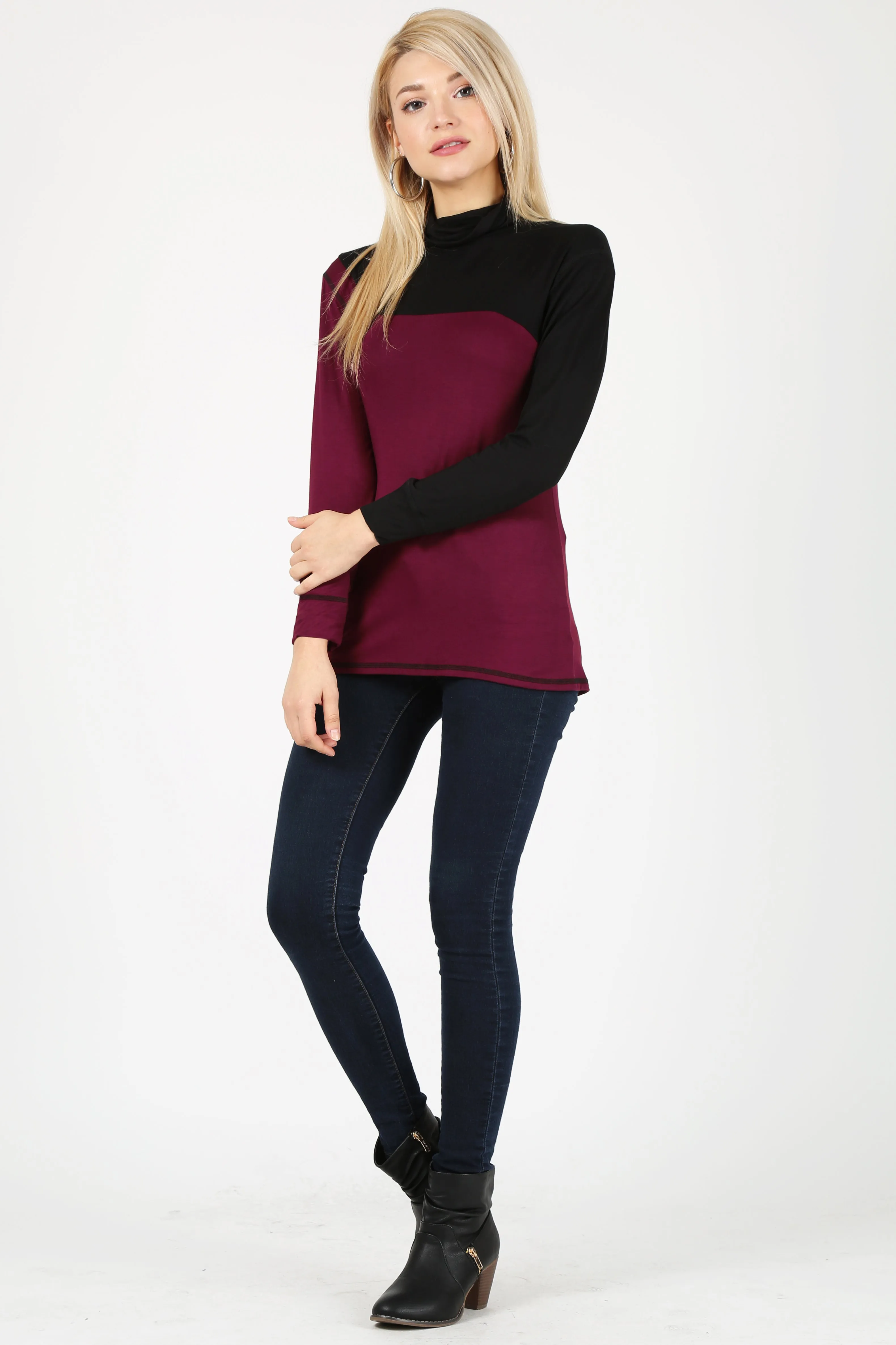 Captivate in Contrast Turtleneck