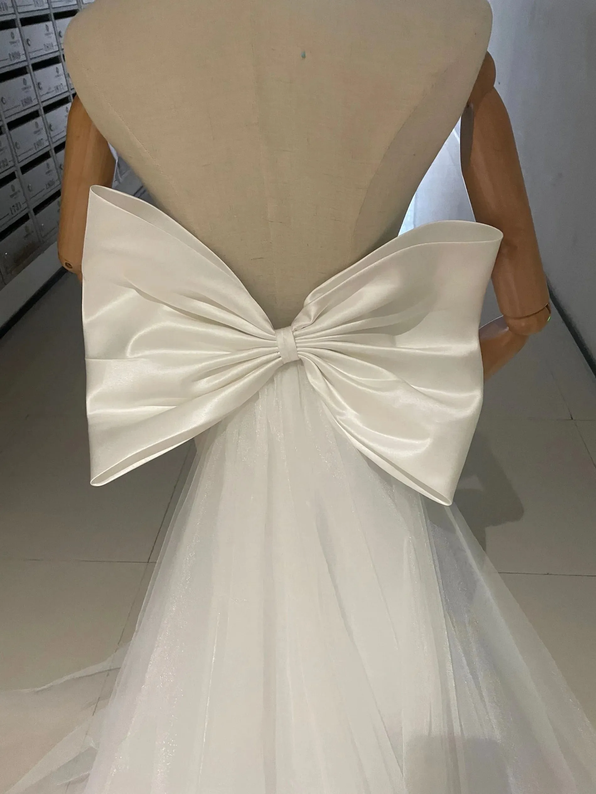 Detachable Satin Bow Tulle Drag For Wedding Dress Bridal Train