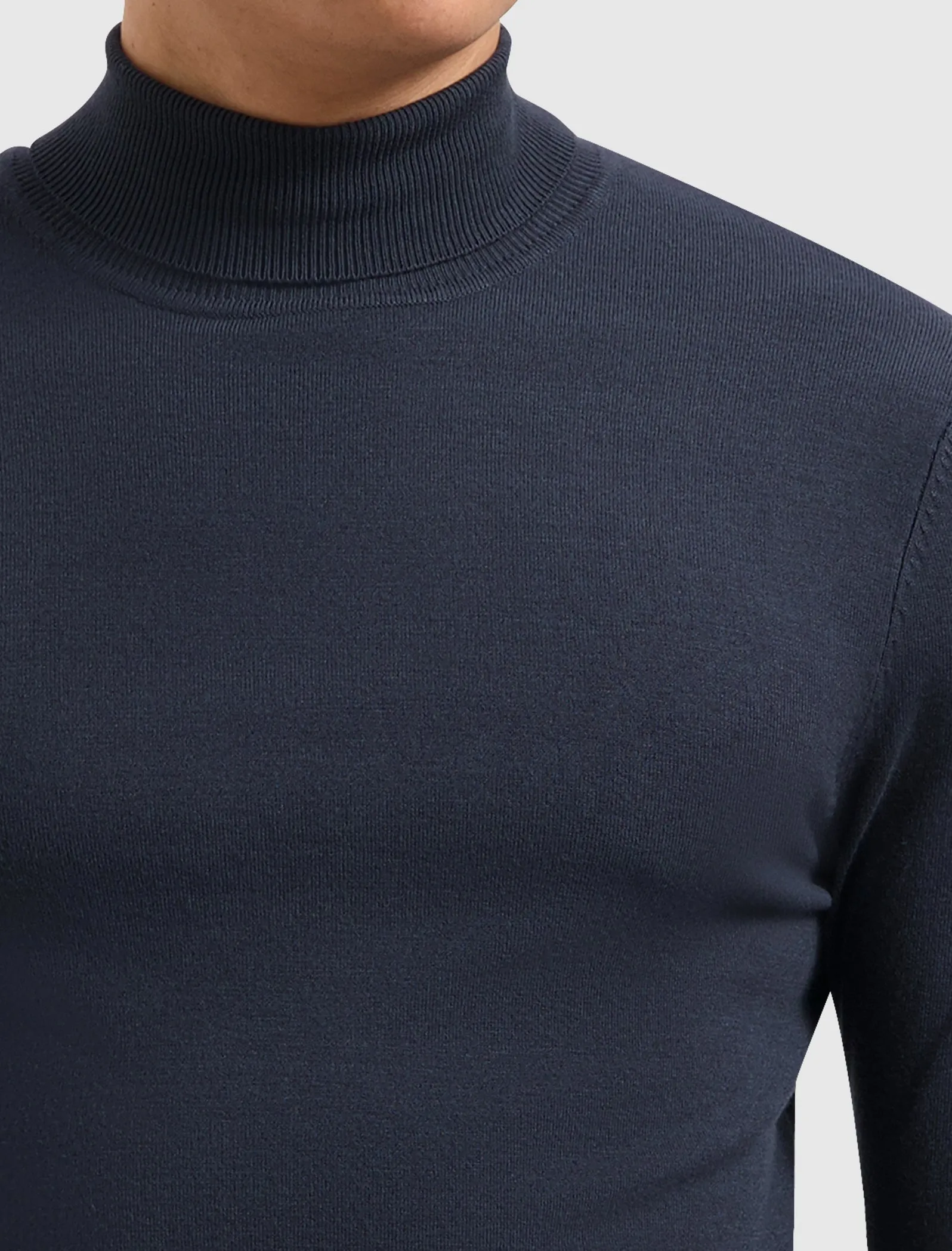 Essential Knitwear Turtleneck Sweater | Navy