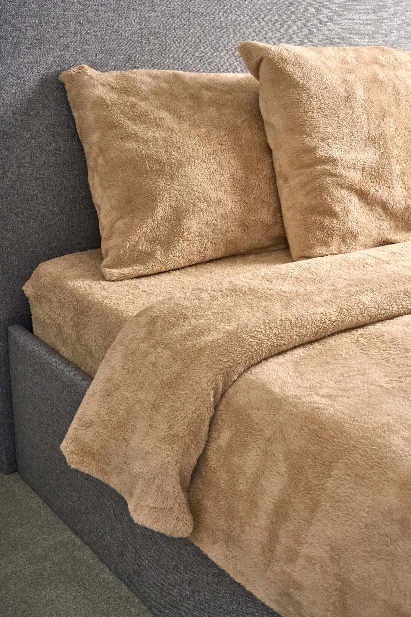 Hibernate Cosy Collection Super Soft Teddy Fleece Duvet & Two Pillow Covers Set - Beige