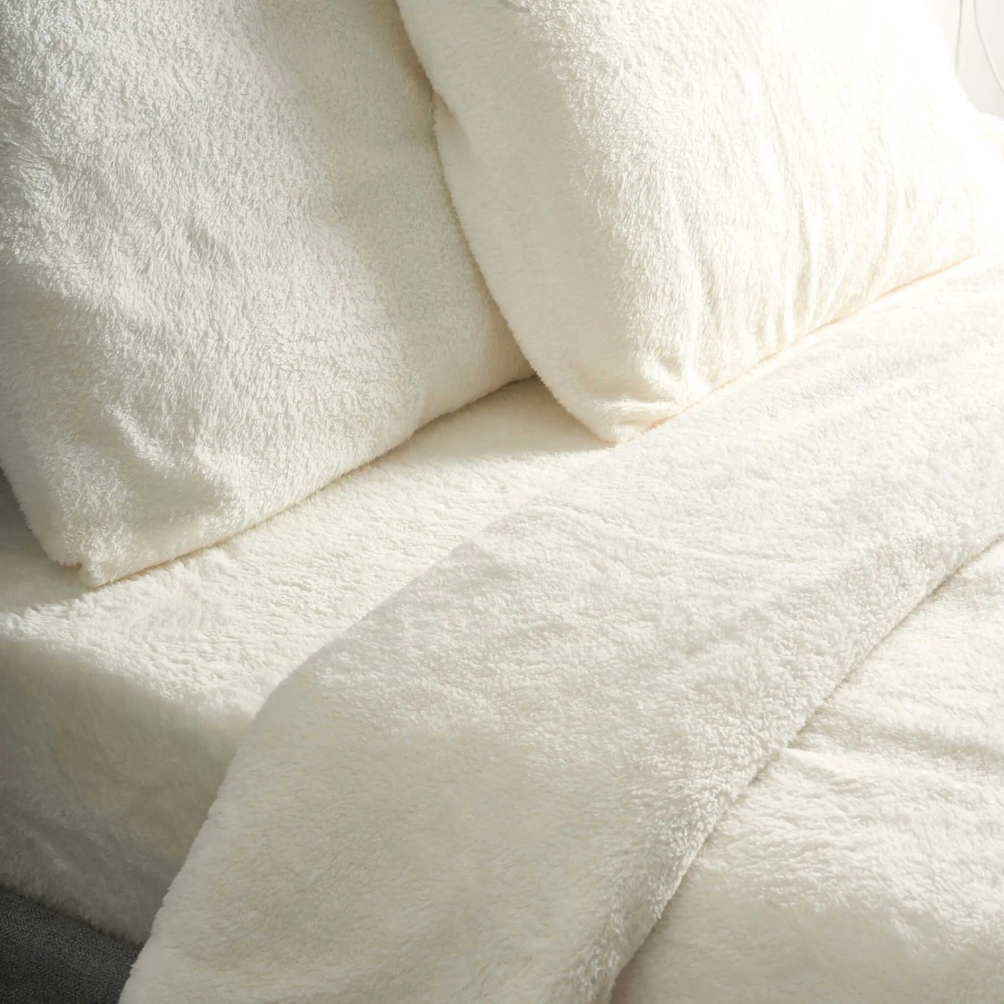 Hibernate Cosy Collection Super Soft Teddy Fleece Duvet & Two Pillow Covers Set - Ivory Cream