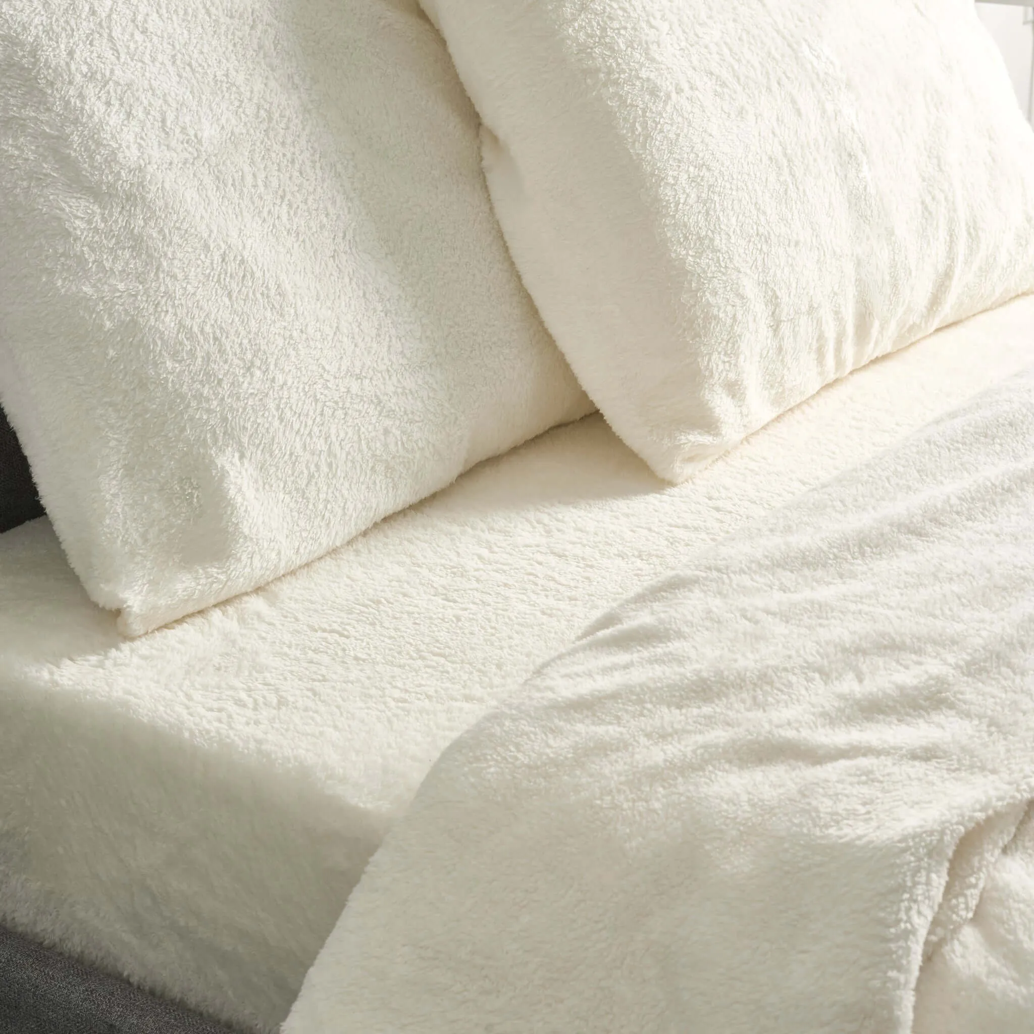 Hibernate Cosy Collection Super Soft Teddy Fleece Duvet & Two Pillow Covers Set - Ivory Cream