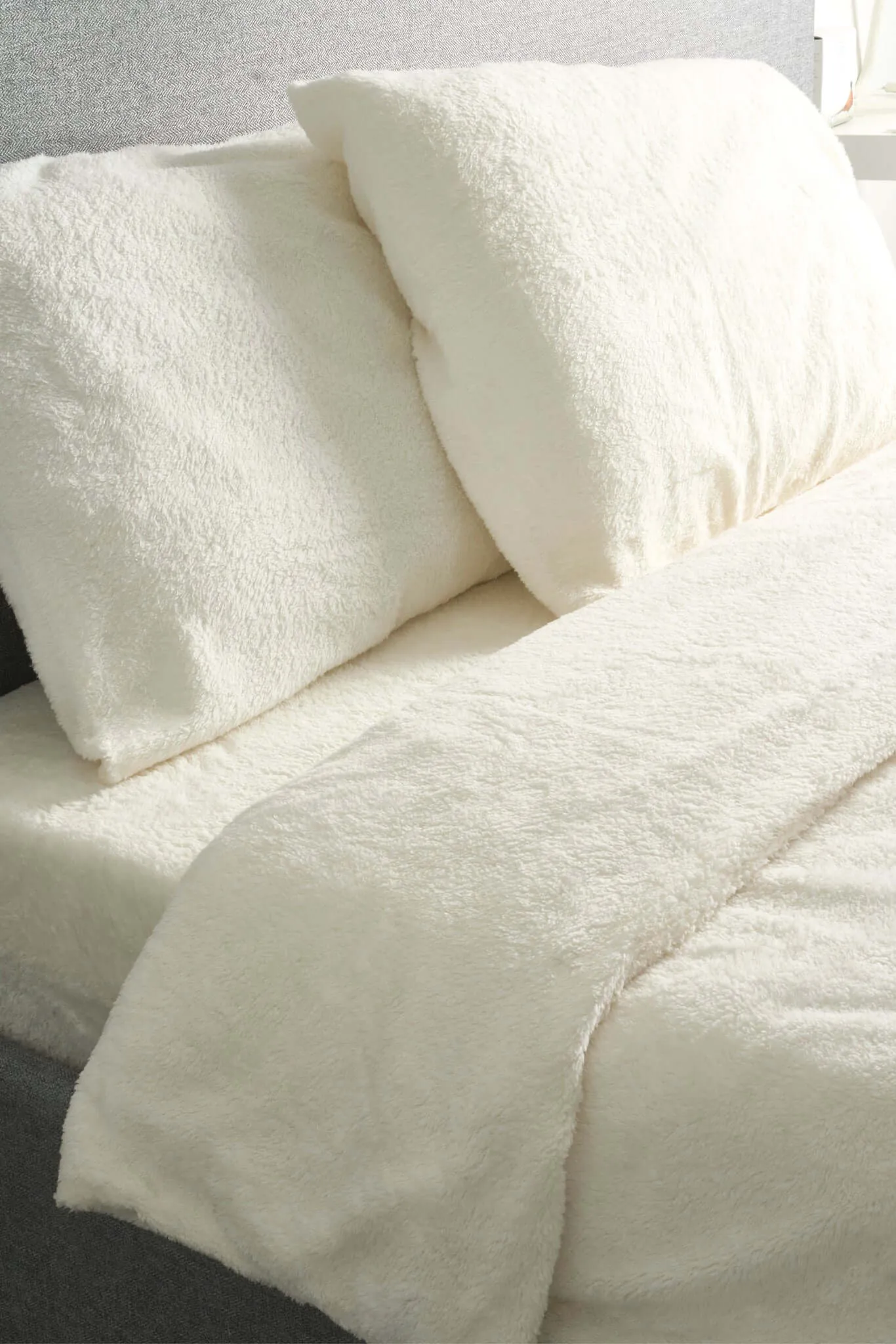 Hibernate Cosy Collection Super Soft Teddy Fleece Duvet & Two Pillow Covers Set - Ivory Cream