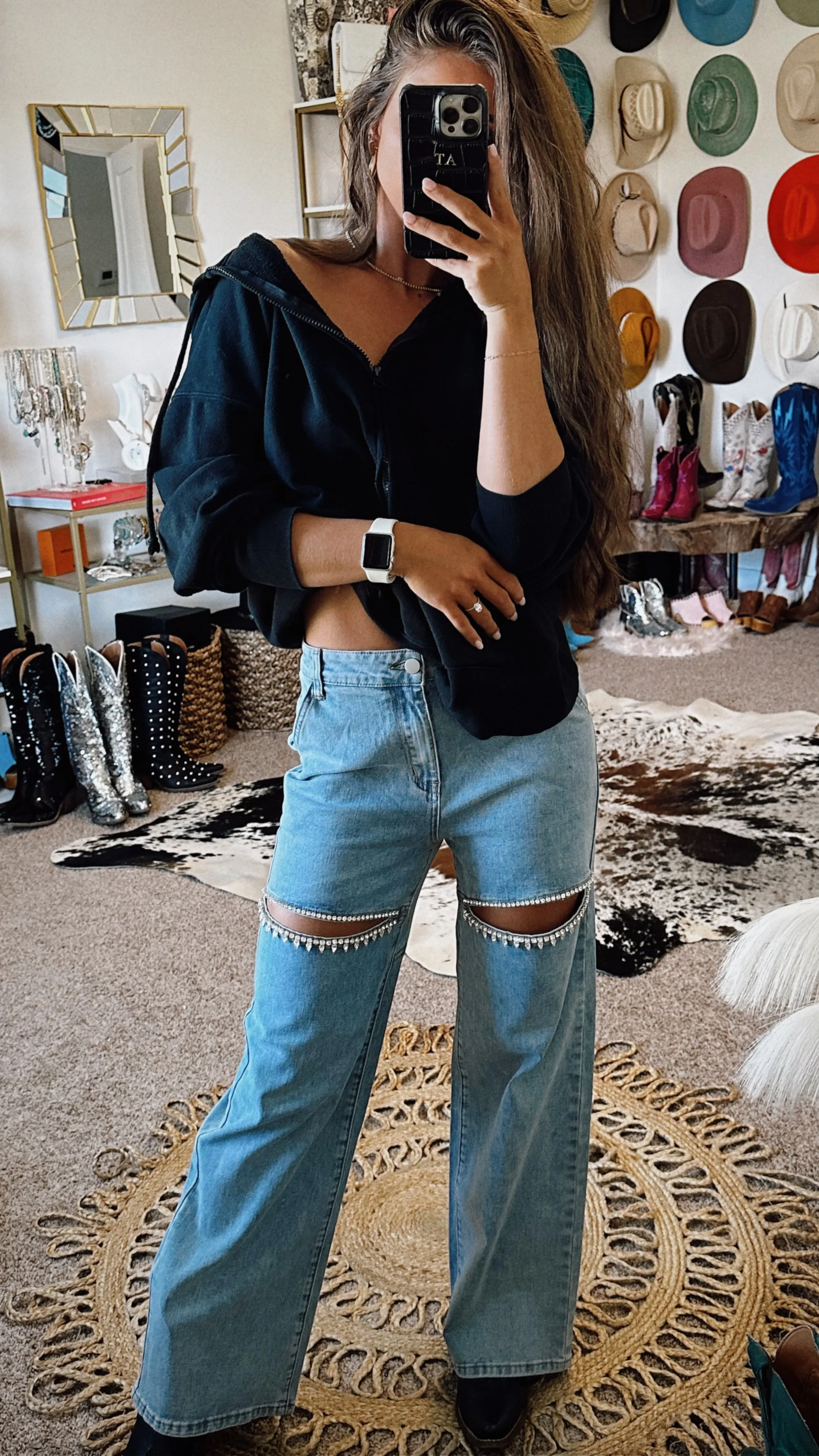 IN STOCK!! AS SEEN ON TAYLOR & MORE!! The Nikki Denim Rhinestone Slit Jean