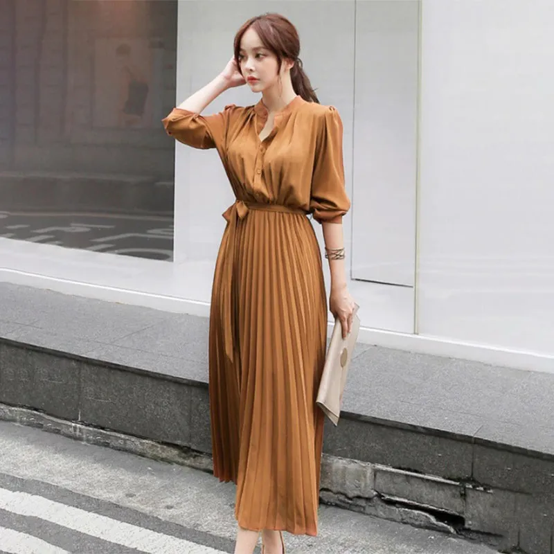 Light and Elegant Spring Season Pleated Maxi Dresses