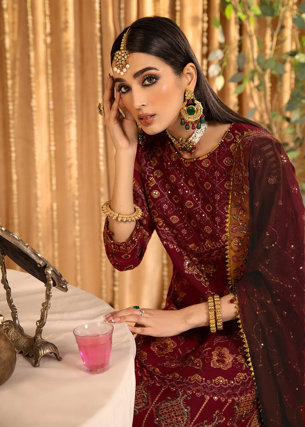 Mehfil E Uroos Luxury Formals 23 by Alizeh | V16D01 - Roheen