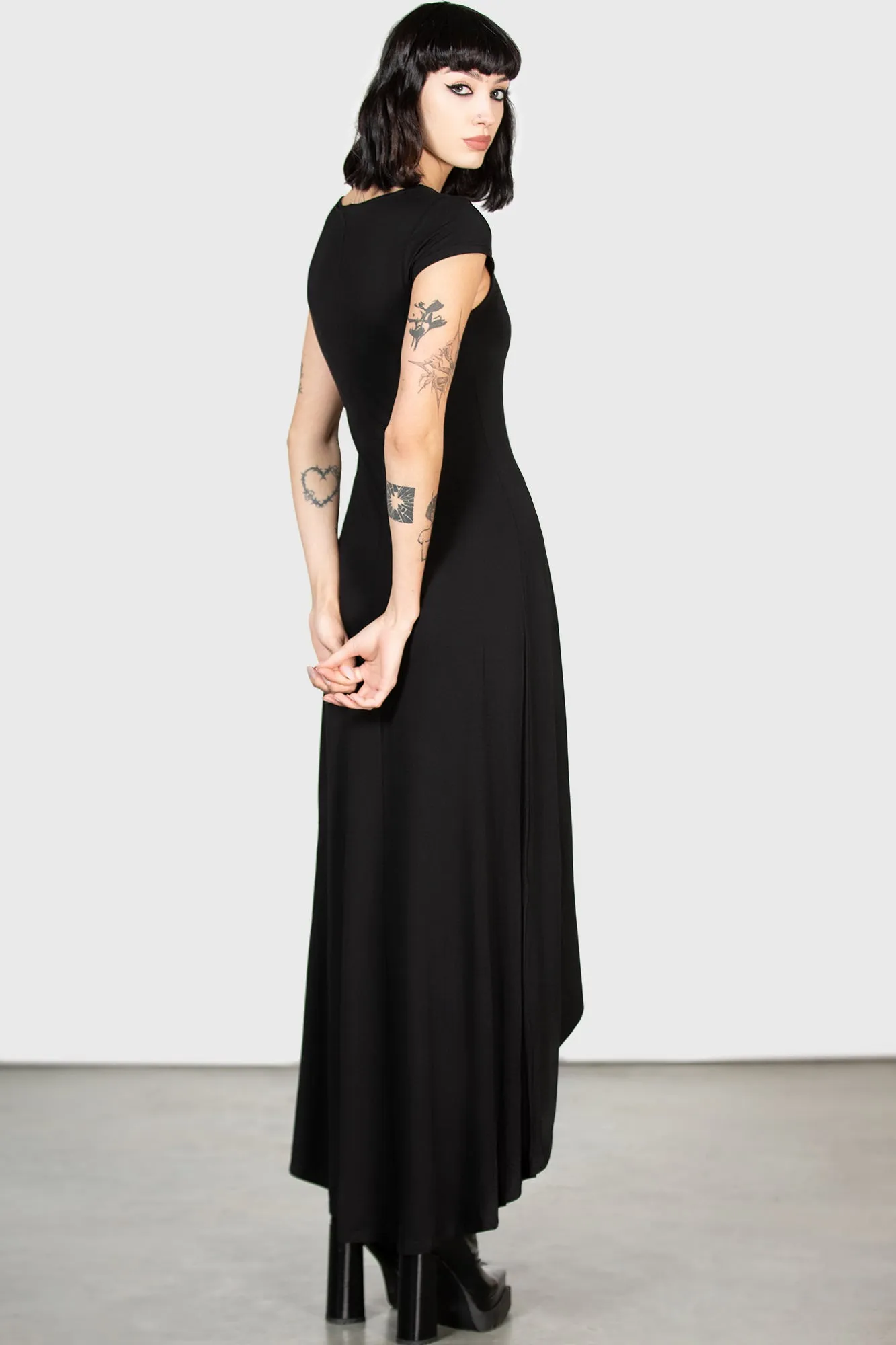 Ripley T-Maxi Dress - Resurrect