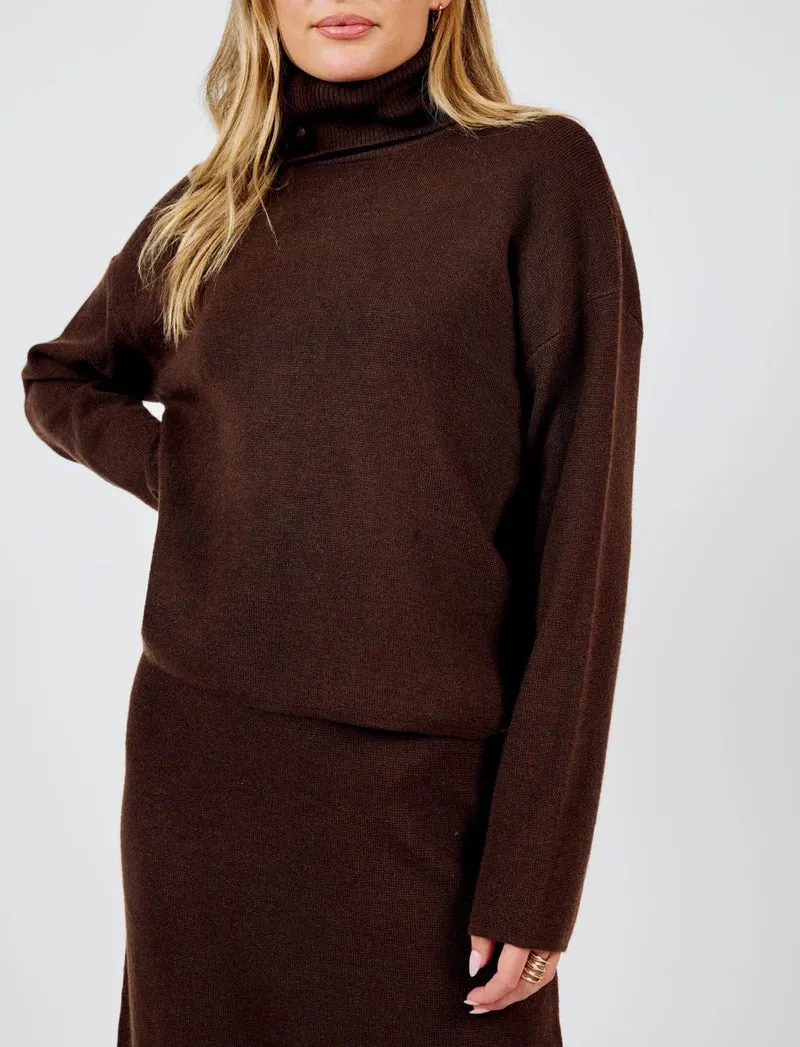 Sadie and Sage - NIGHT AIR TURTLENECK
SWEATER