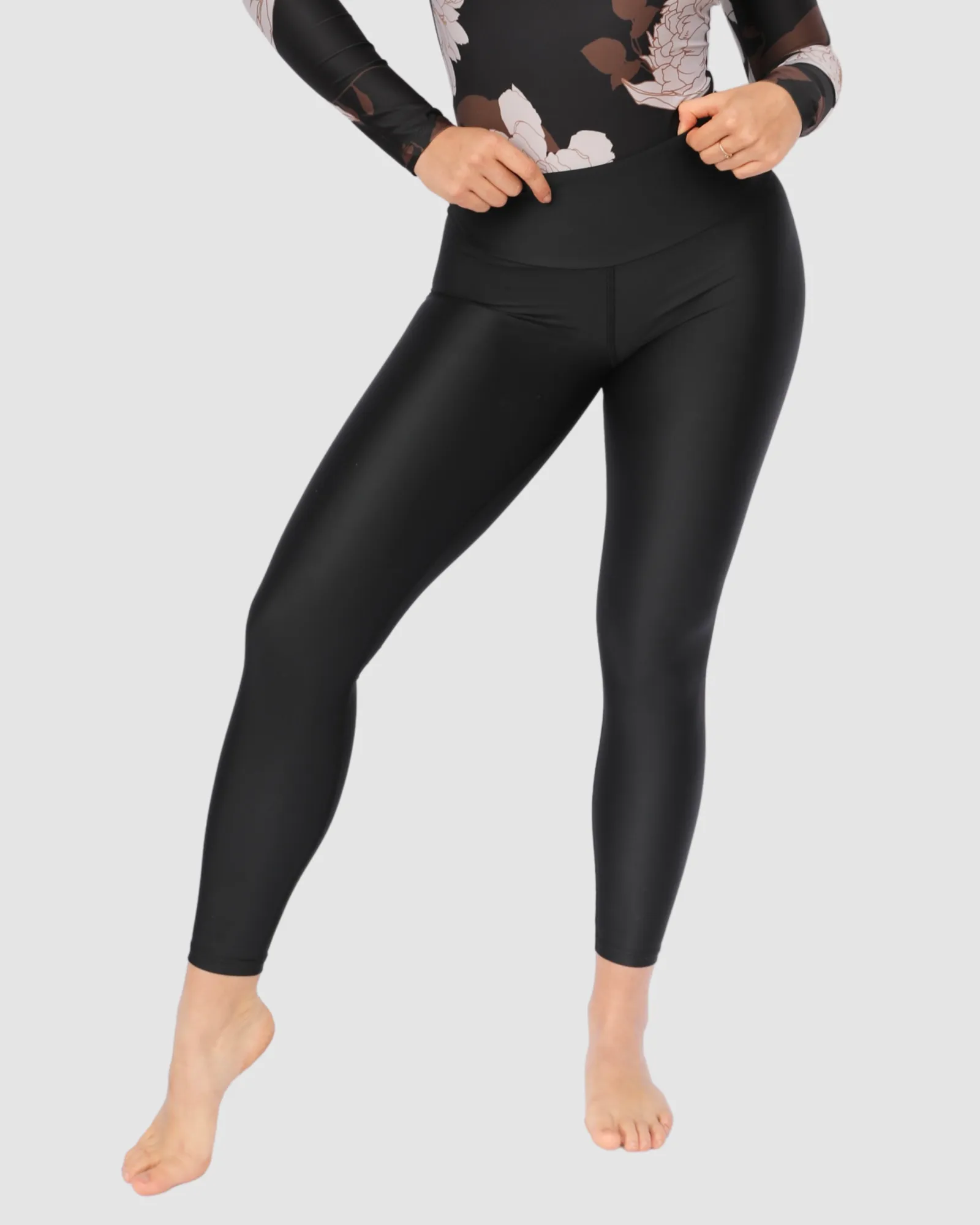 SWIMACTIV POWER LEGGINGS // BLACK