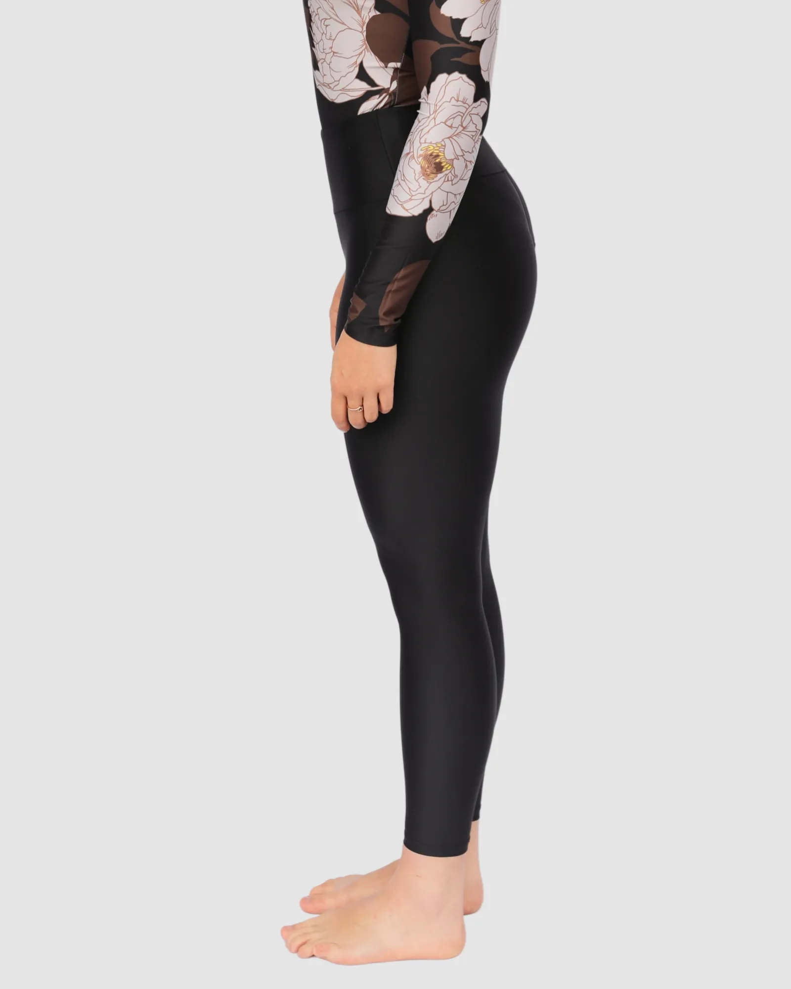 SWIMACTIV POWER LEGGINGS // BLACK