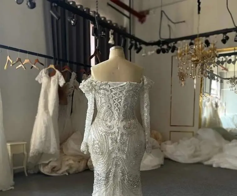 Women wedding dress