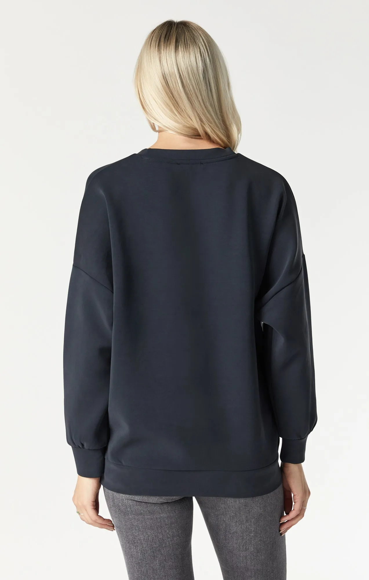 WOMEN'S CREW NECK SWEATSHIRT IN BLACK